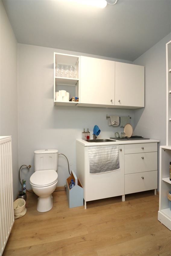 Centraal gelegen handelszaak met hoog zichtbaarheidsgehalte foto 13