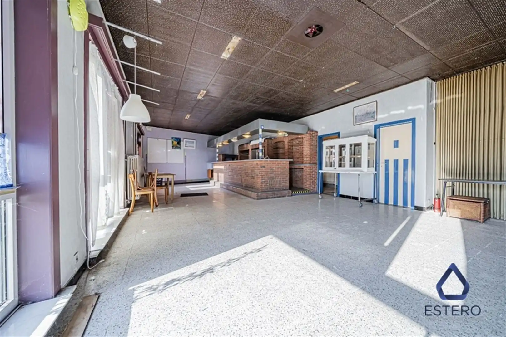 commerciële ruimte met appartement foto 16