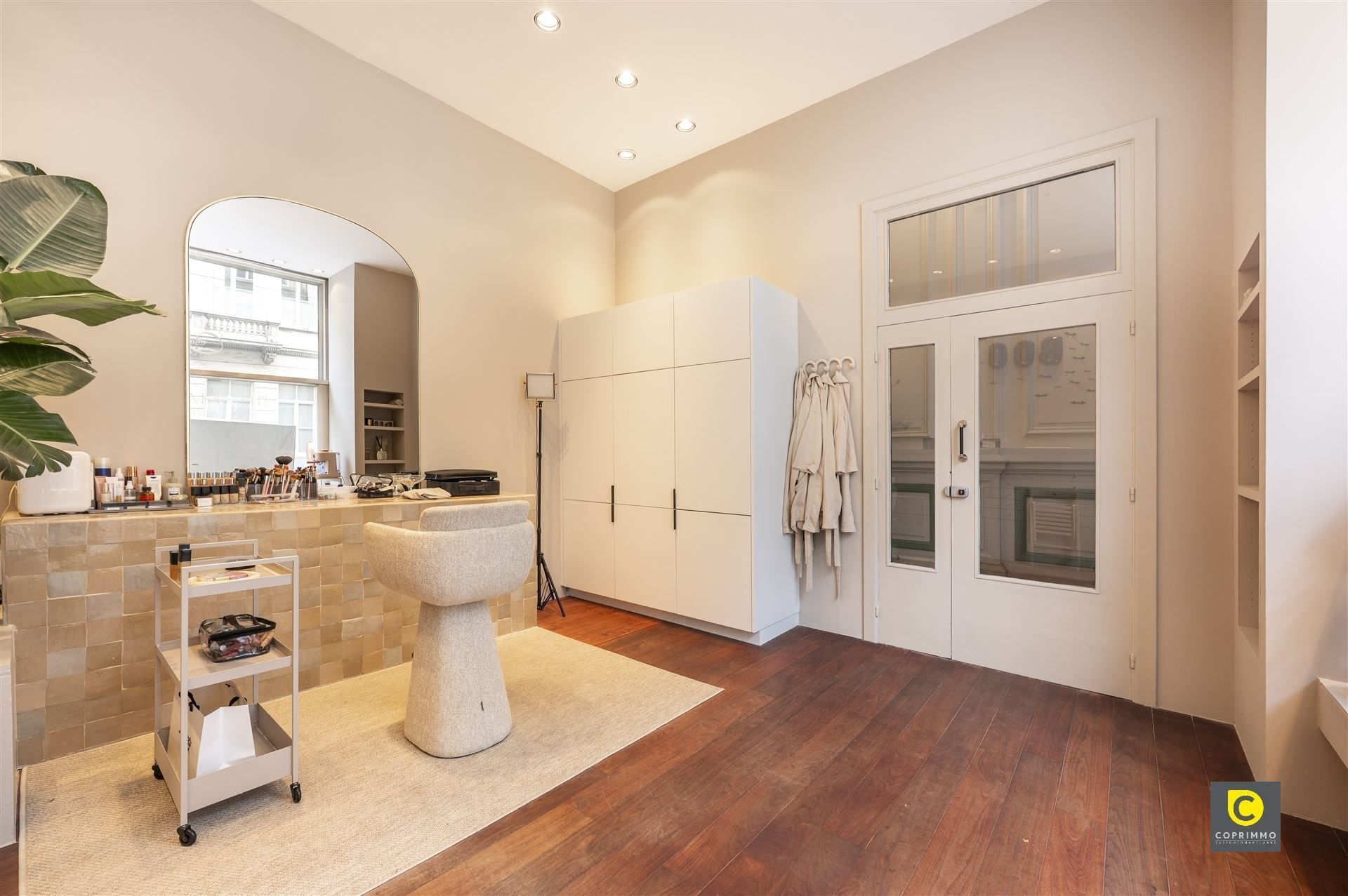 Unieke meesterwoning met garage foto 38