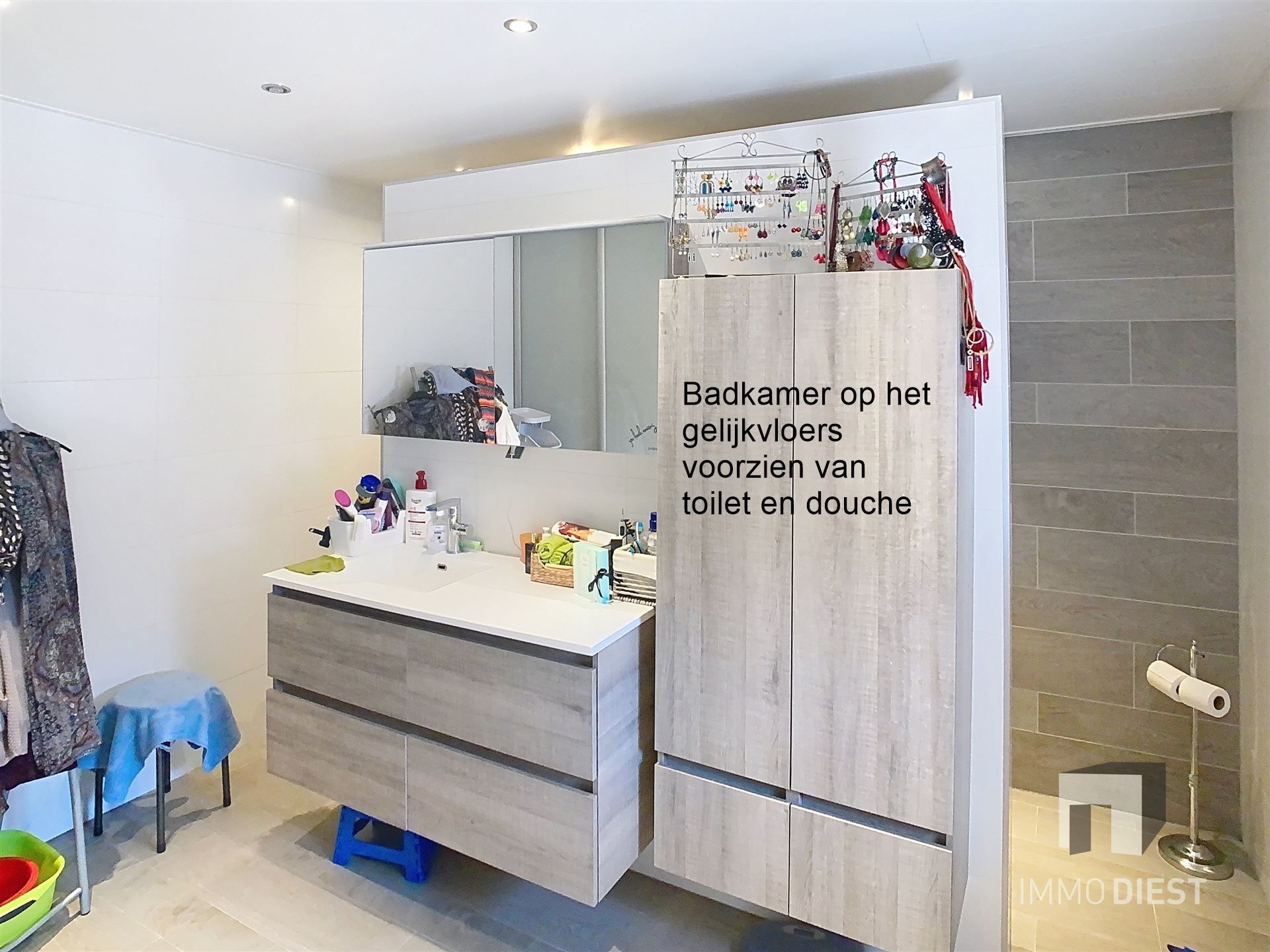 Gerenoveerde woning met knappe ligging en 4 slaapkamers foto 16