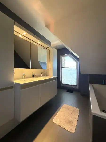 Leuke energiezuinige halfopen bebouwing in rustige verkaveling foto 12