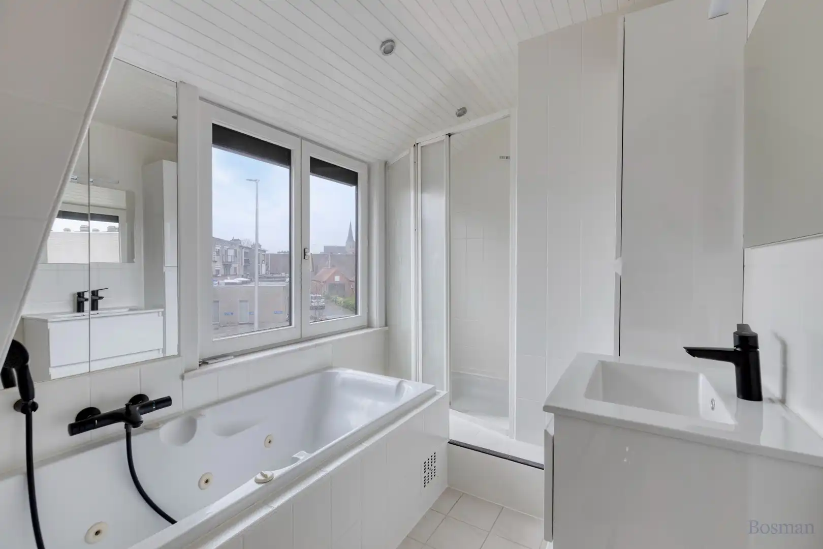 Gezinswoning te koop in centrum Tessenderlo foto 13