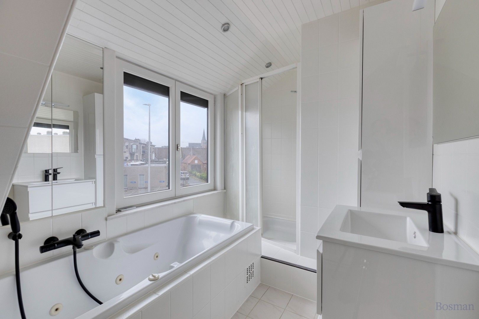 Gezinswoning te koop in centrum Tessenderlo foto 13