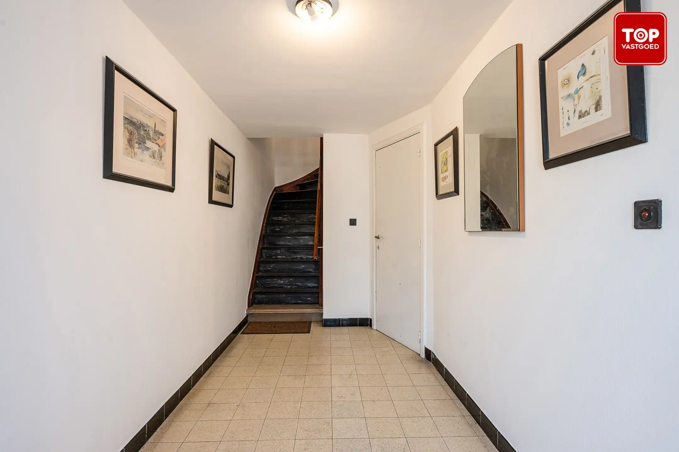 Ruim appartement met garage en tuin op toplocatie  foto 2