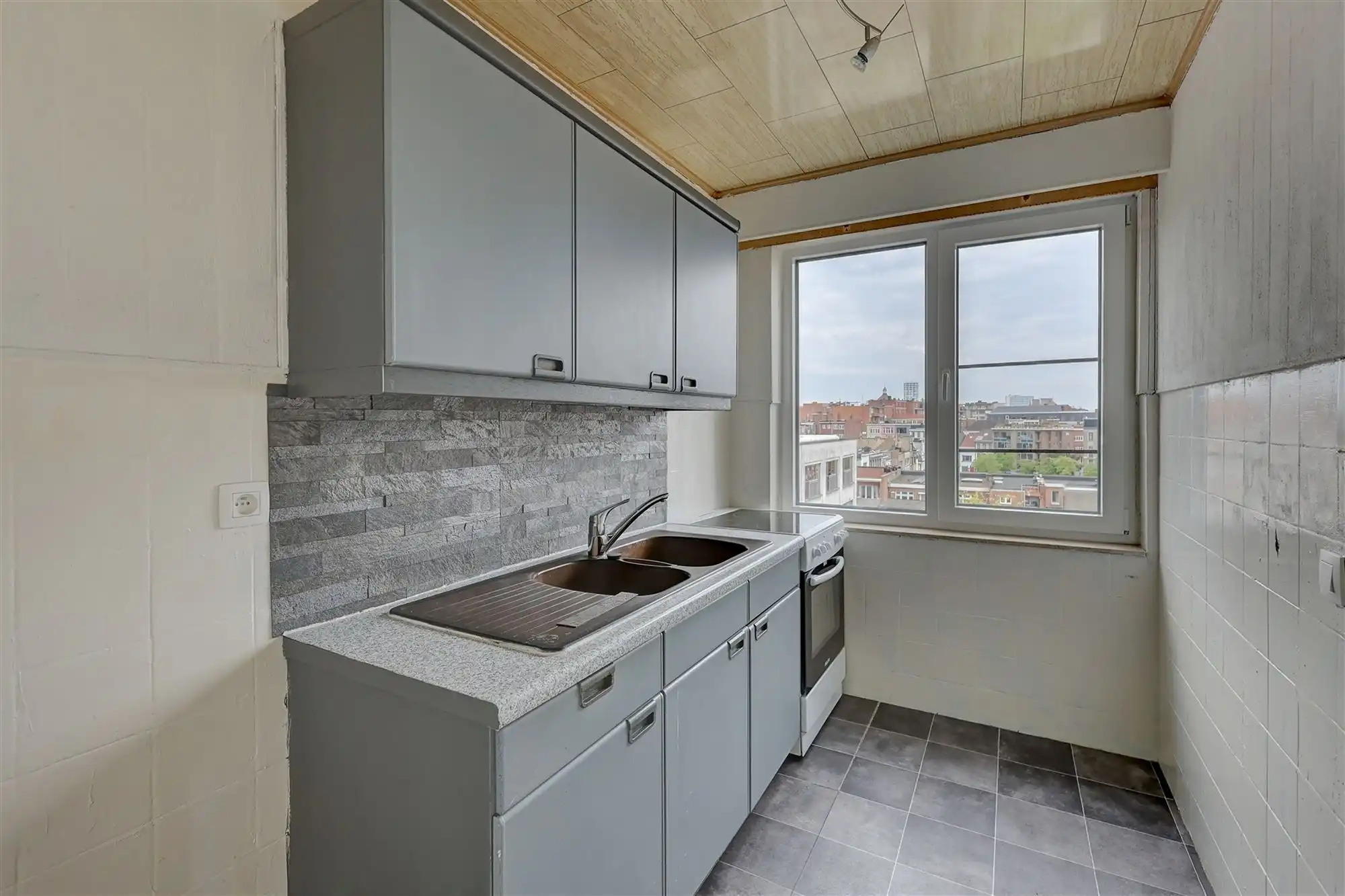 Studio met aparte slaaphoek te huur in Borgerhout foto 6