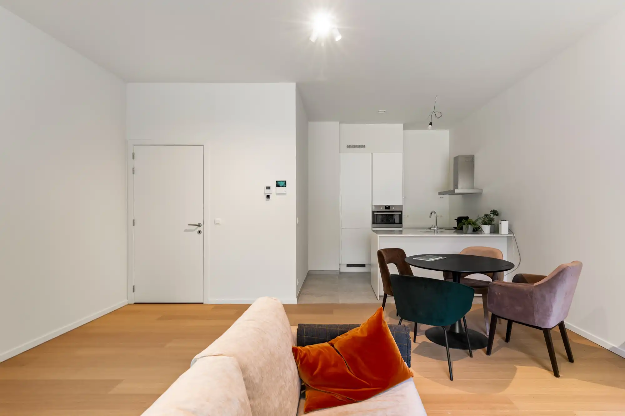 Ruim nieuwbouw app. van 148 m² met handel-/praktijkruimte foto 5