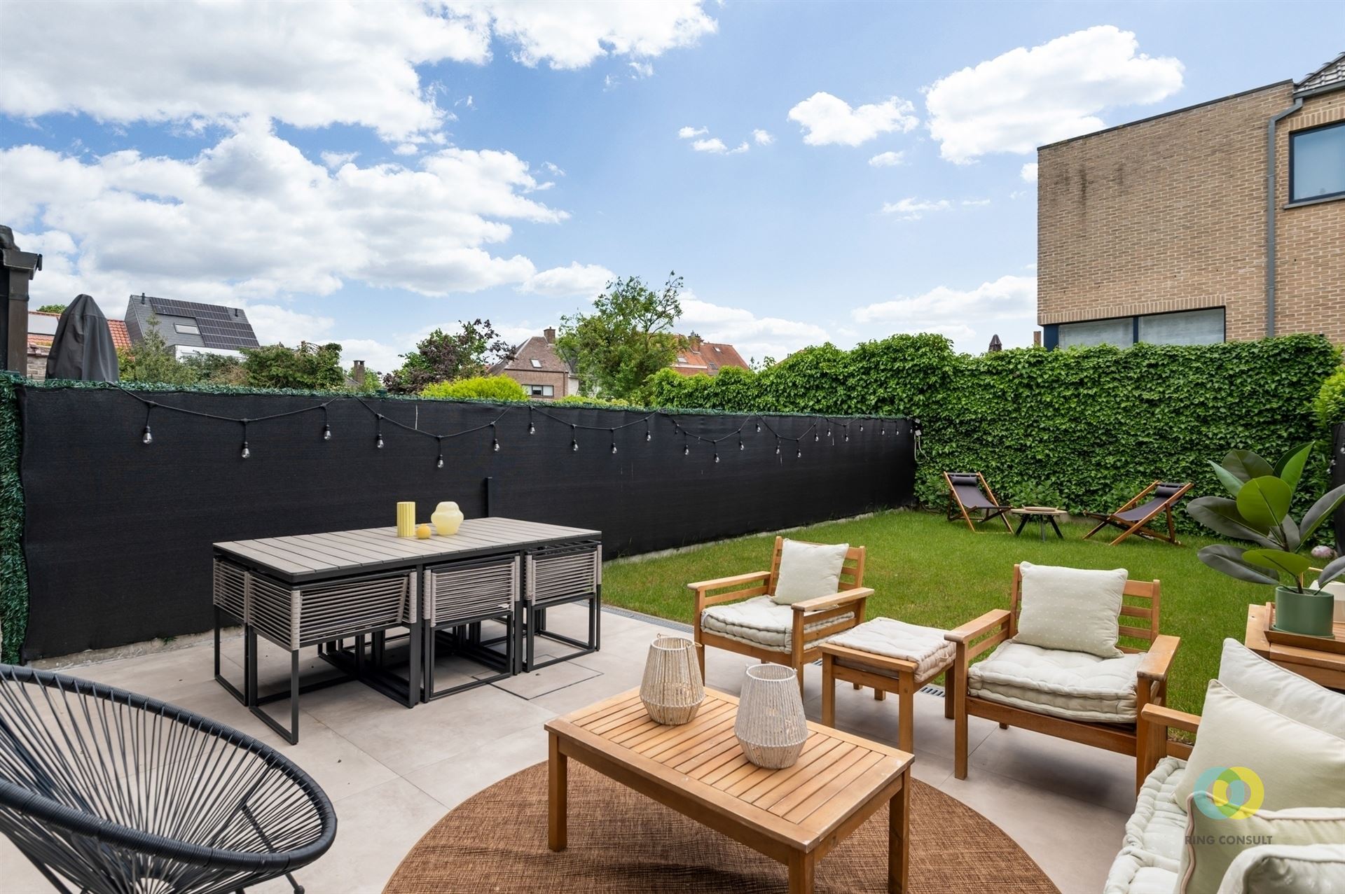 Recente woning met mooie oppervlaktes  foto 3