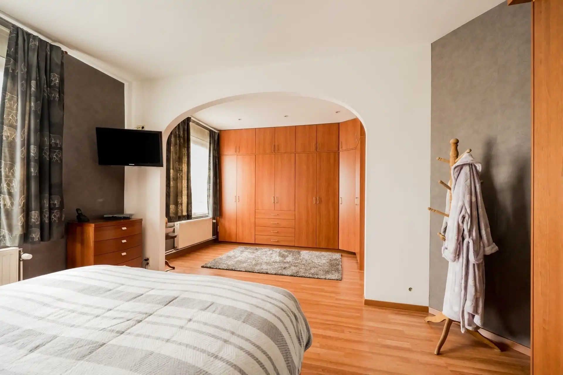 Ruime karaktervolle woning met 6 slpks en tuin! foto 21