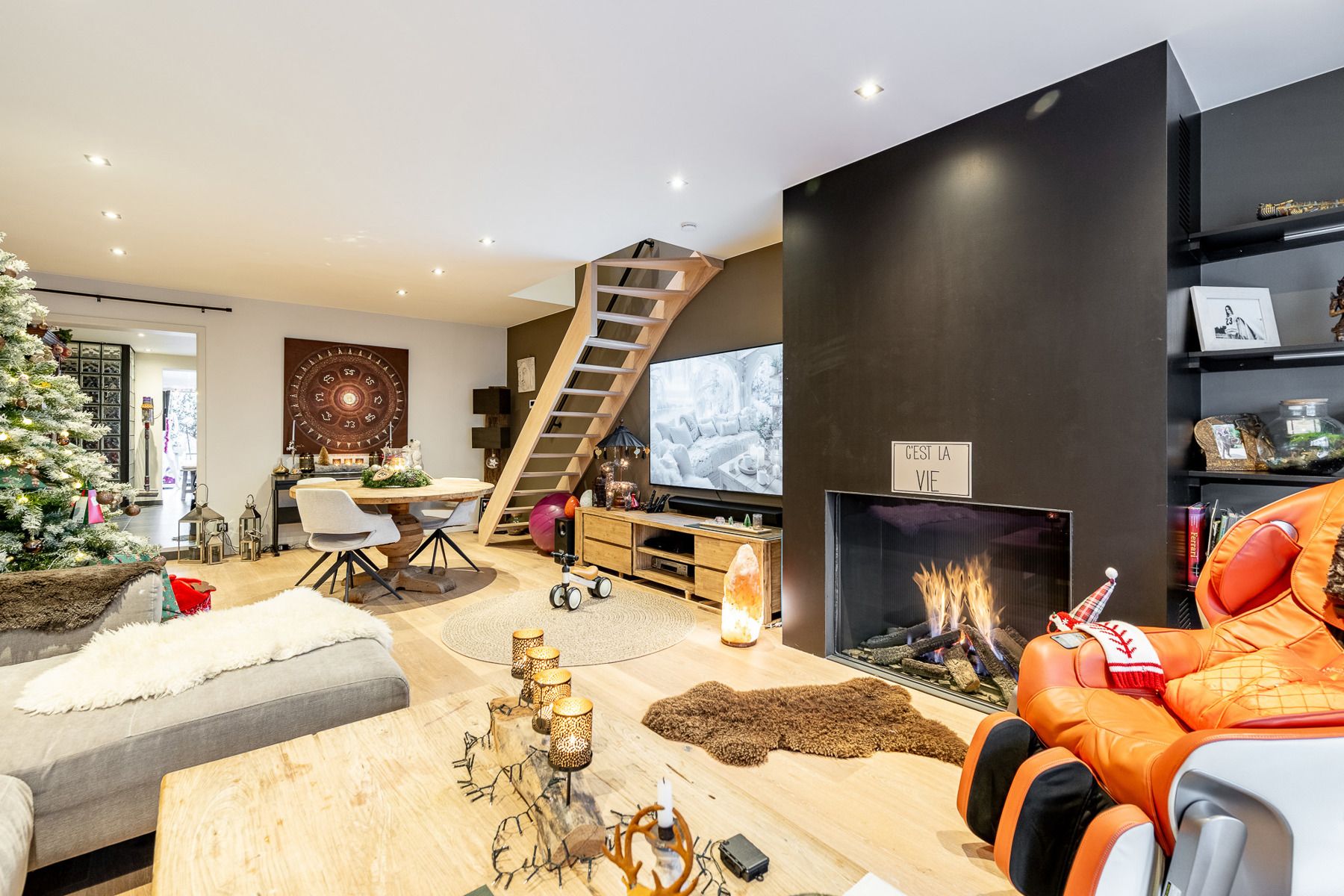 Gerenoveerde woning te Oud-Knokke foto 3