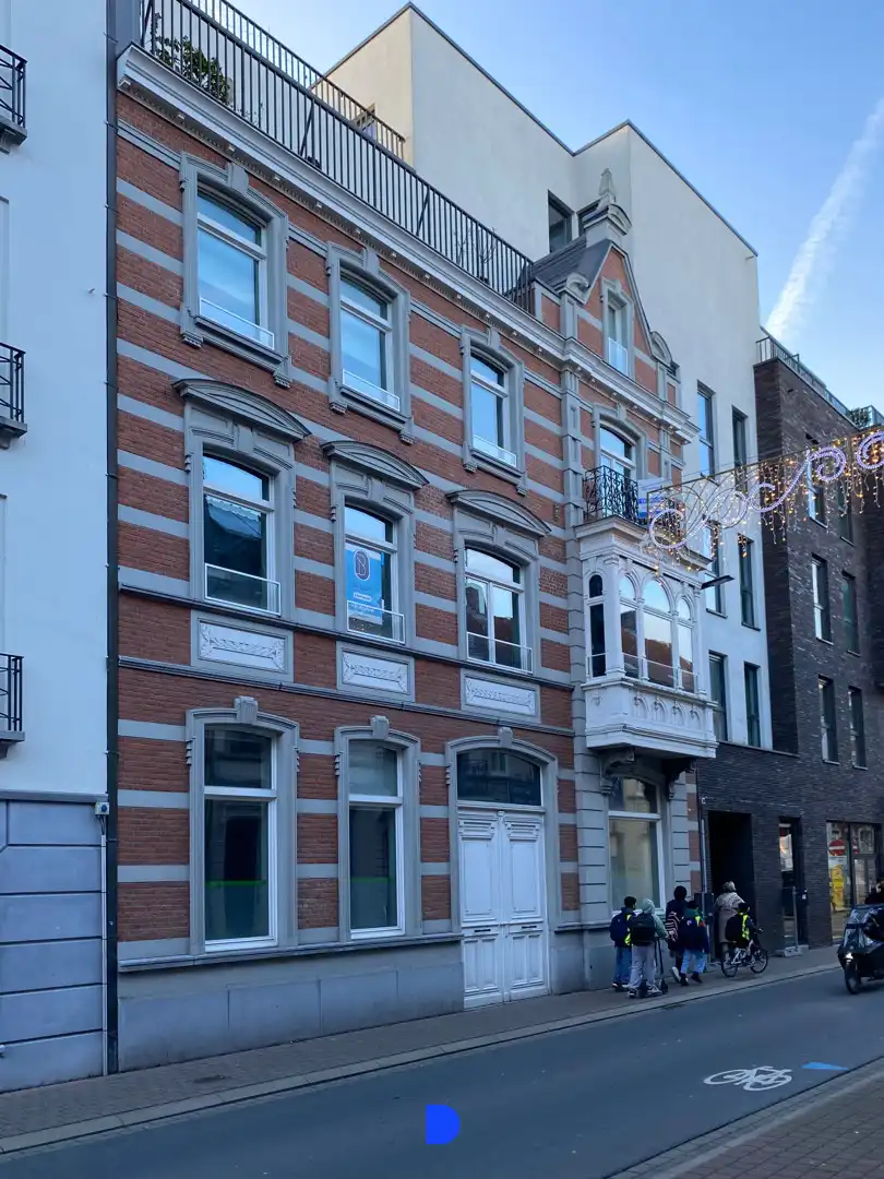 Mooi appartement op De Munt! foto 14