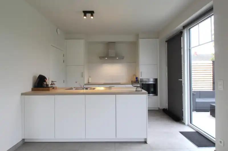 Prachtige halfopen woning in Handzame foto 4