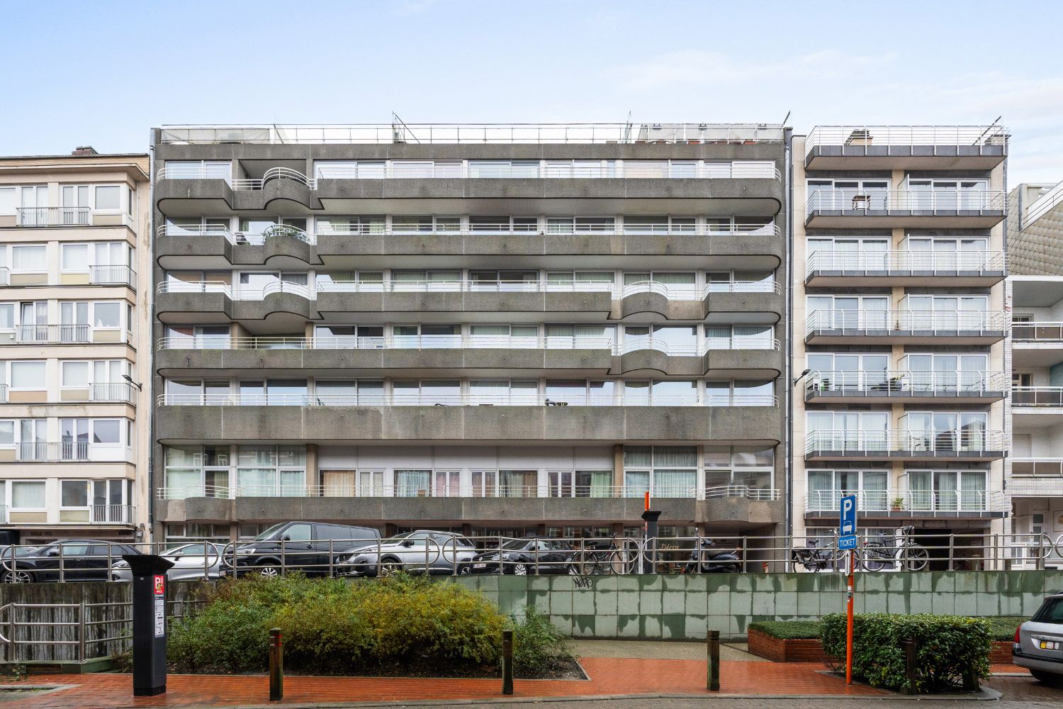 Twee slaapkamer appartement met open zicht op het hinterland inclusief alle meubels foto 19