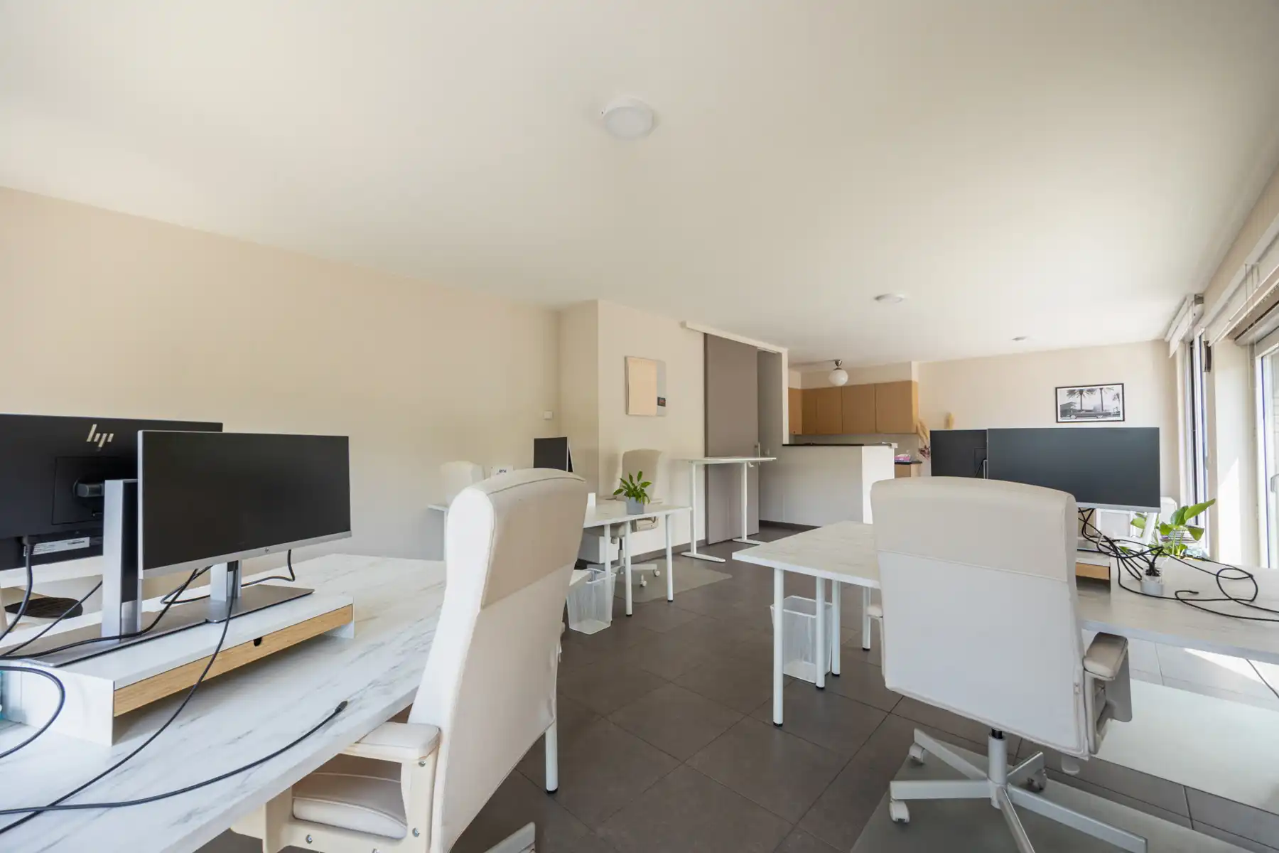 Kantoorruimte op toplocatie foto 2