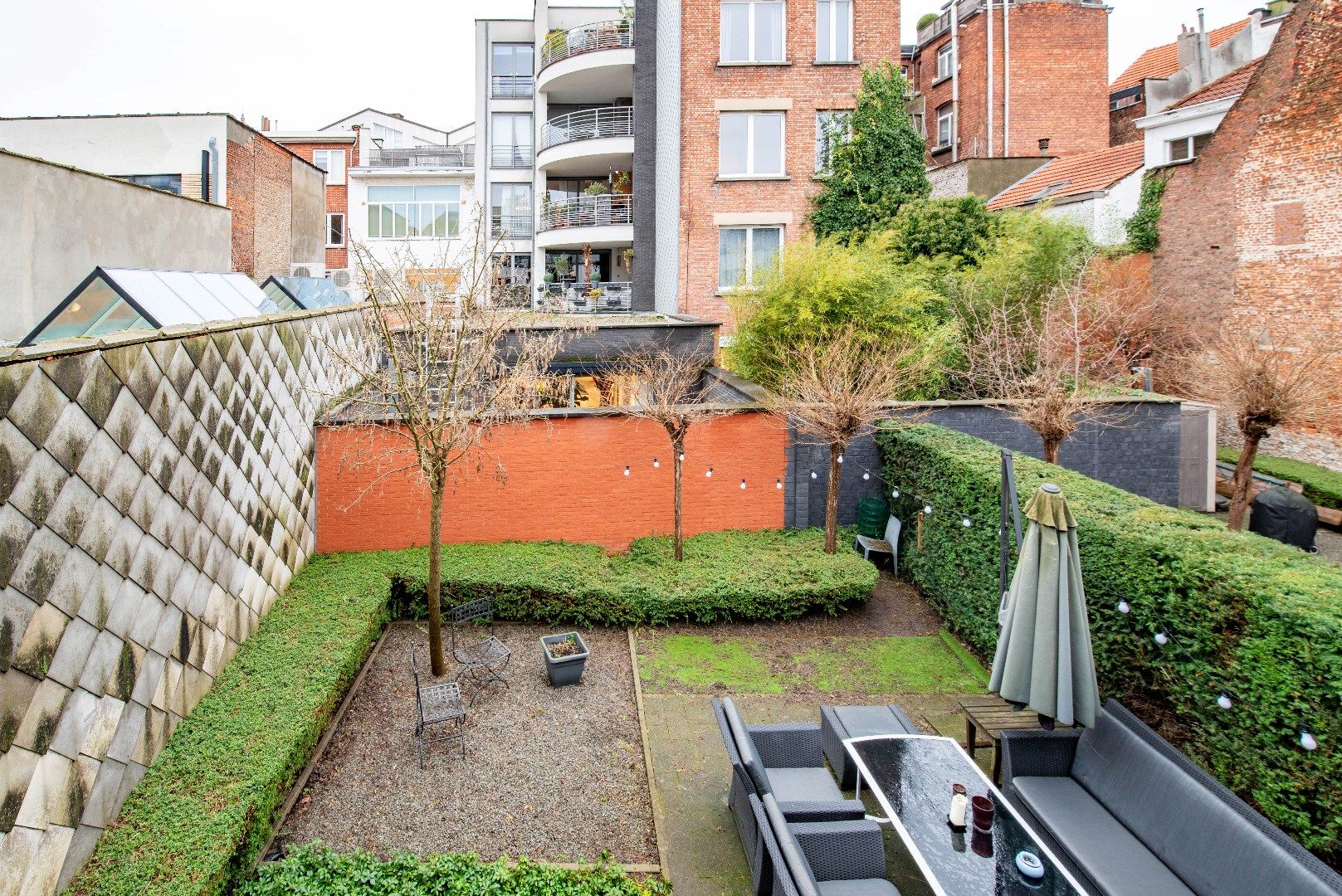 Unieke woning op topligging met tuin en dakterras foto {{pictureIndex}}