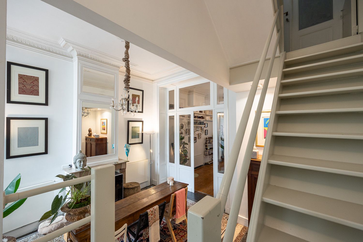 Prachtige gerenoveerde herenwoning van 341 m² in hartje Antwerpen met tal van mogelijkheden: combi wonen/werken of gedeeltelijke verhuurmogelijkheden foto 12