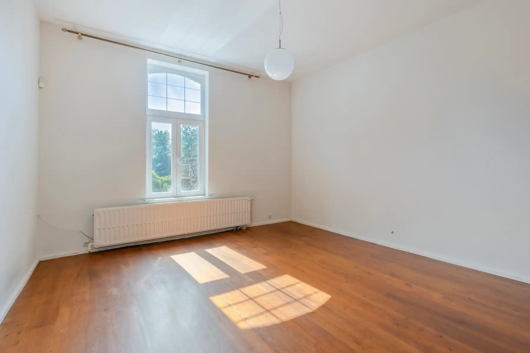 Duplex te huur op een topligging in Dilbeek. foto 10