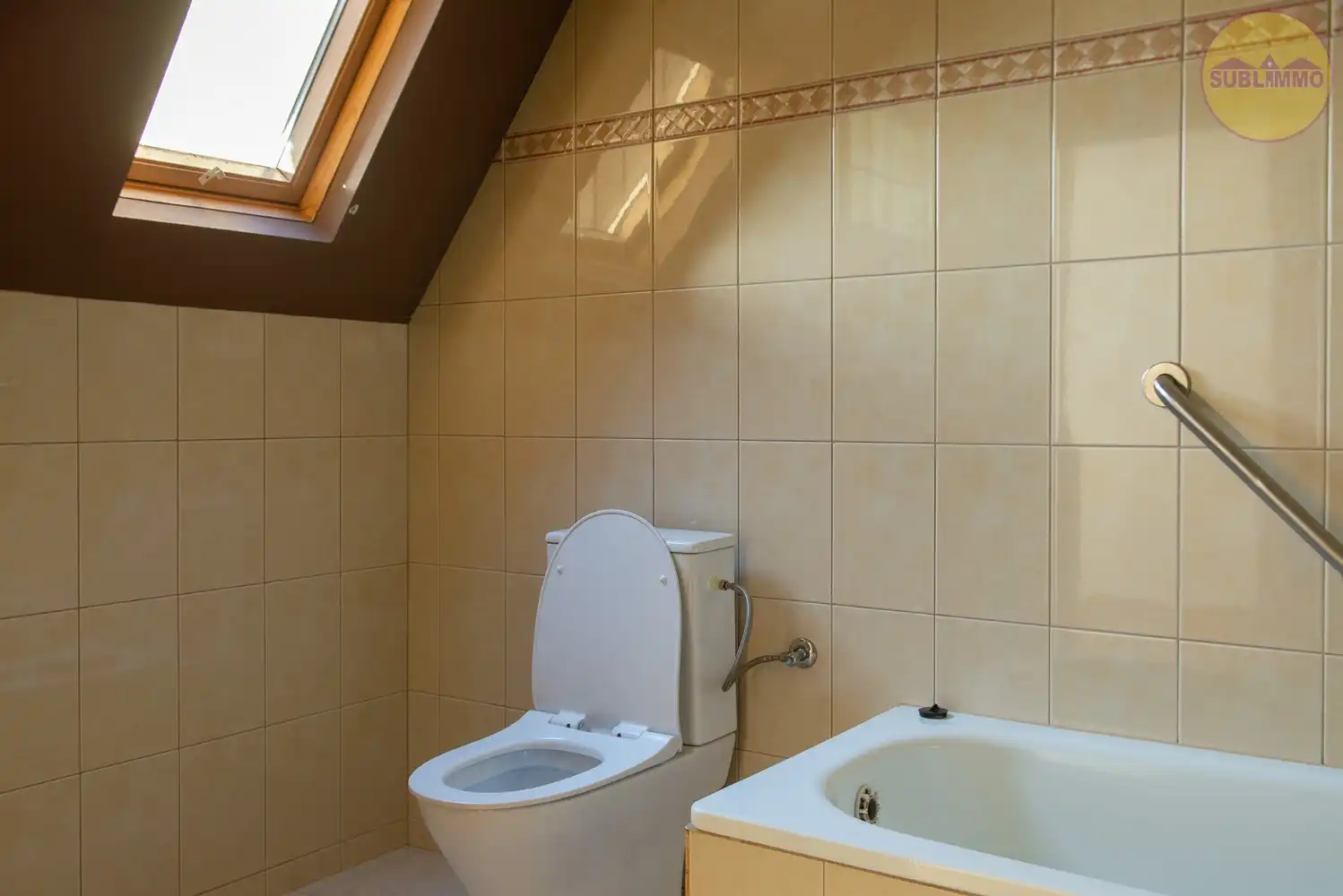 Ruime tweegezinswoning met afzonderlijk appartement op een perceel van 858 m² in Mol. ​​​​​​​T foto 19