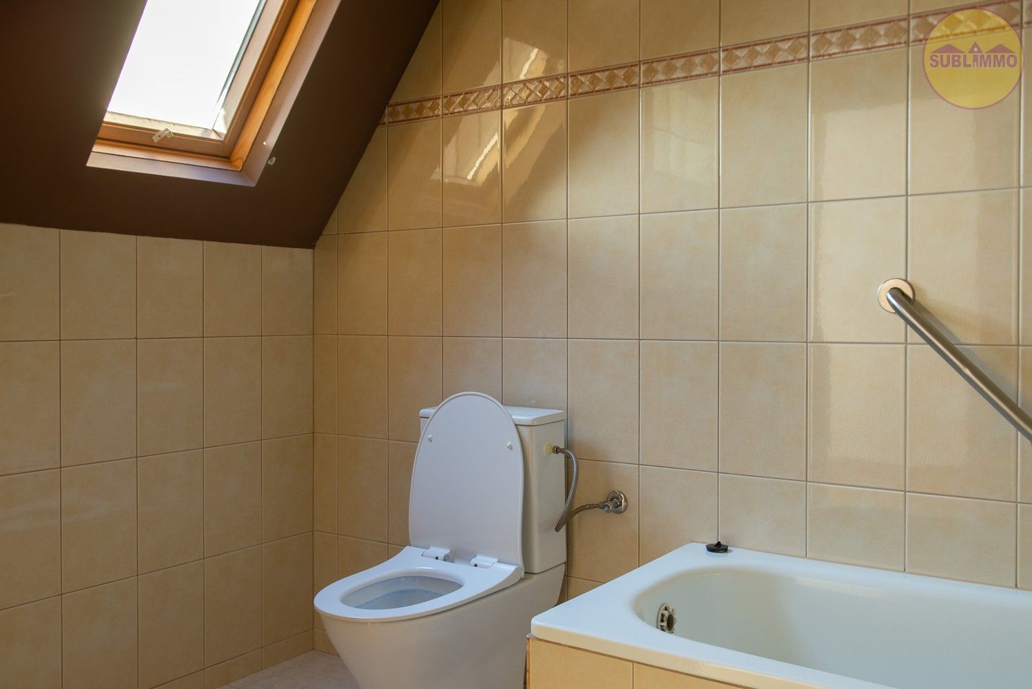 Ruime woning met afzonderlijk appartement op een perceel van 858 m² in Mol. foto 19