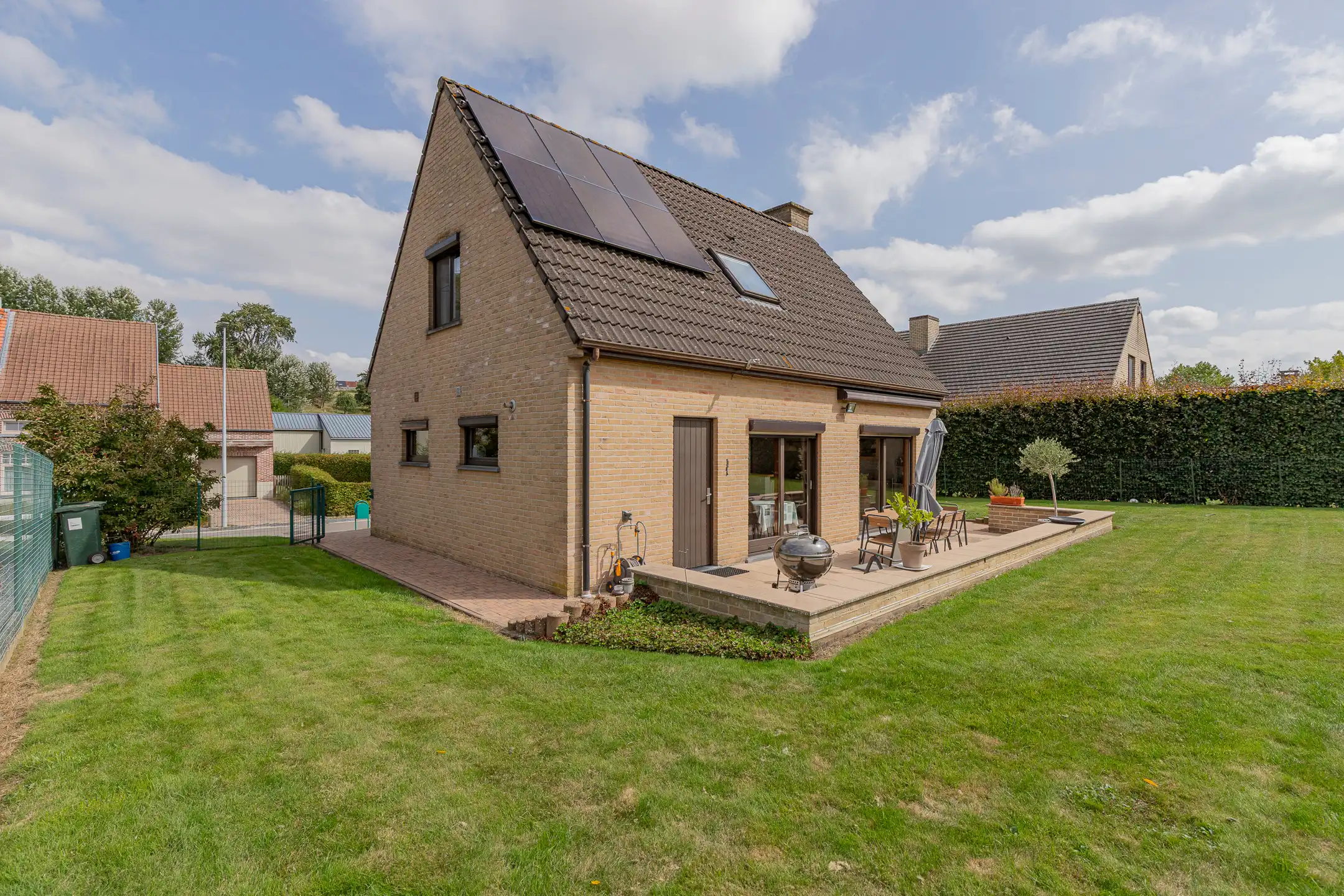 RONSE - Instapklare woning met  3 slpks en mooie tuin foto 21