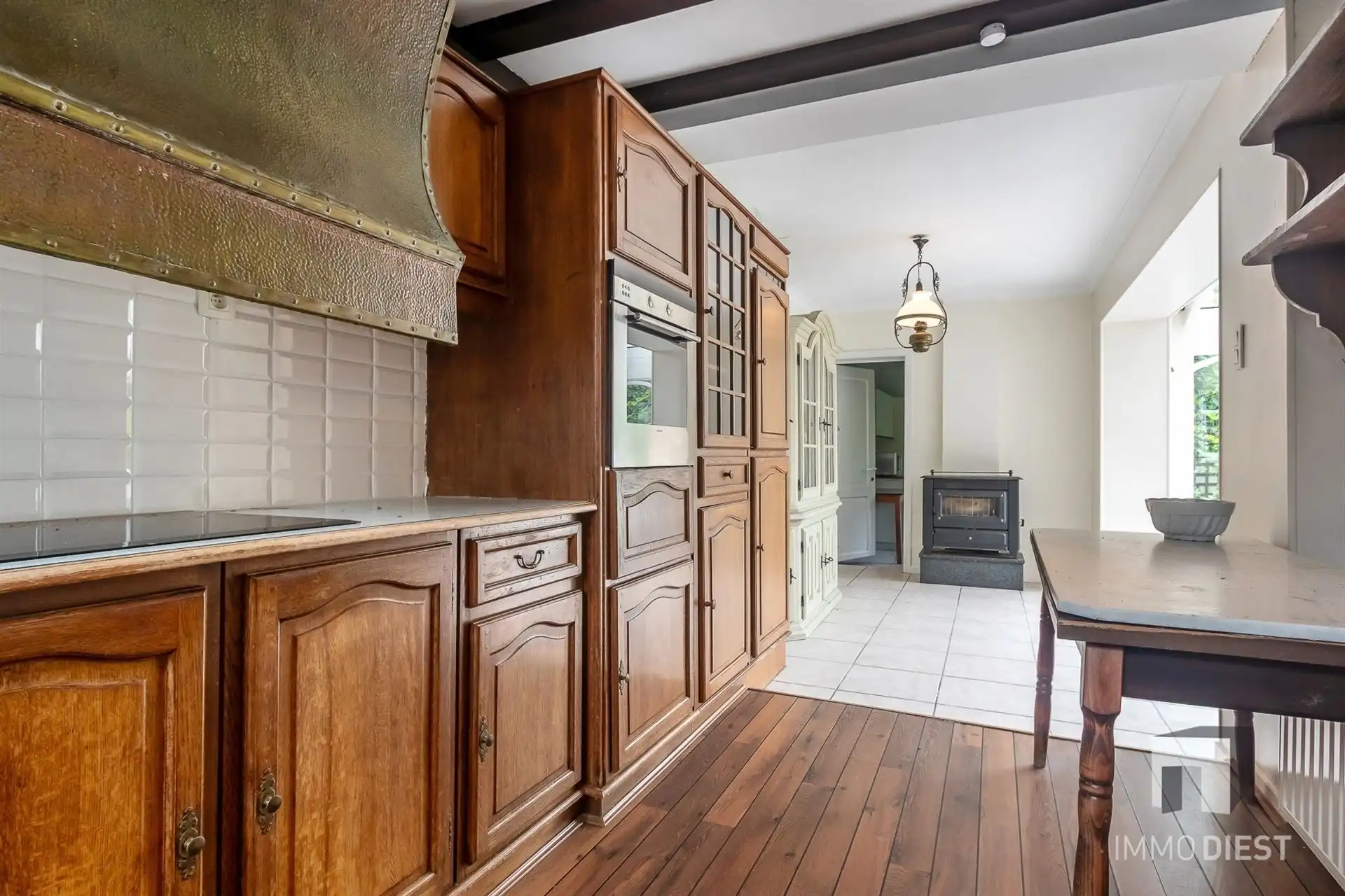 Elegante woning met vele mogelijkheden, gezellige tuin en dubbele garage foto 22