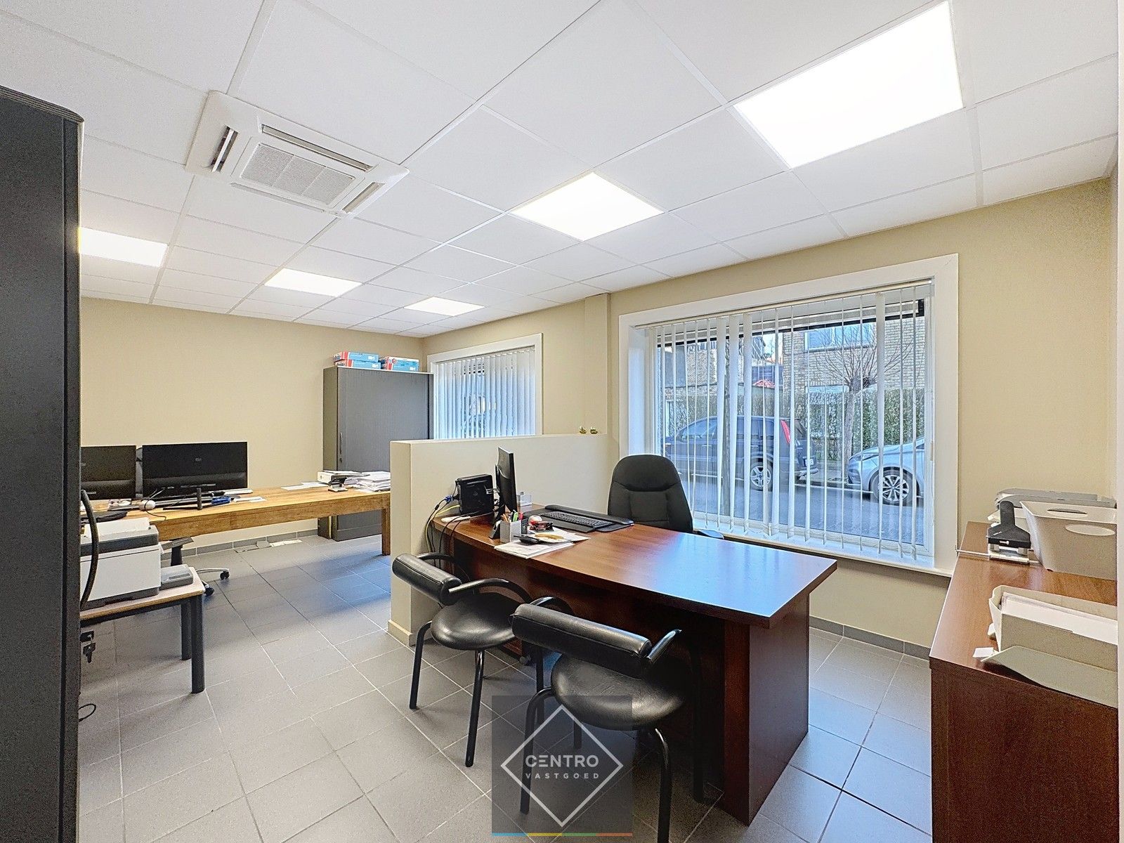 VERHUURD handelsgelijkvloers met 5,5% rendement! foto 6