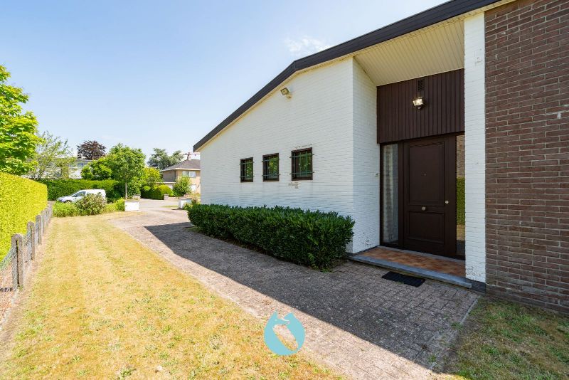 Bungalow op een perceel van 1.084 m² in een fijne verkaveling te Evergem. foto 6