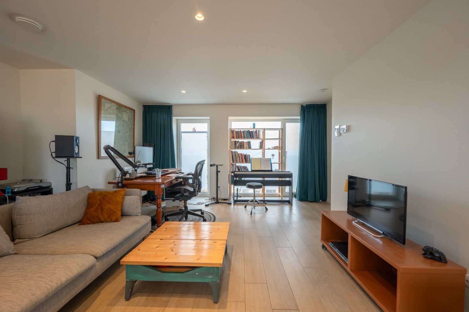 Gezellig appartement met groot terras foto 5