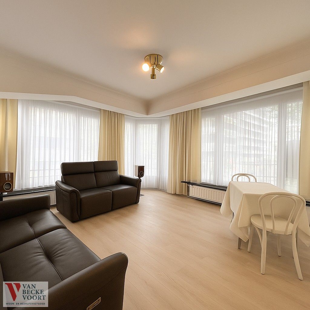 Hoekappartement met 2 slaapkamers foto 3