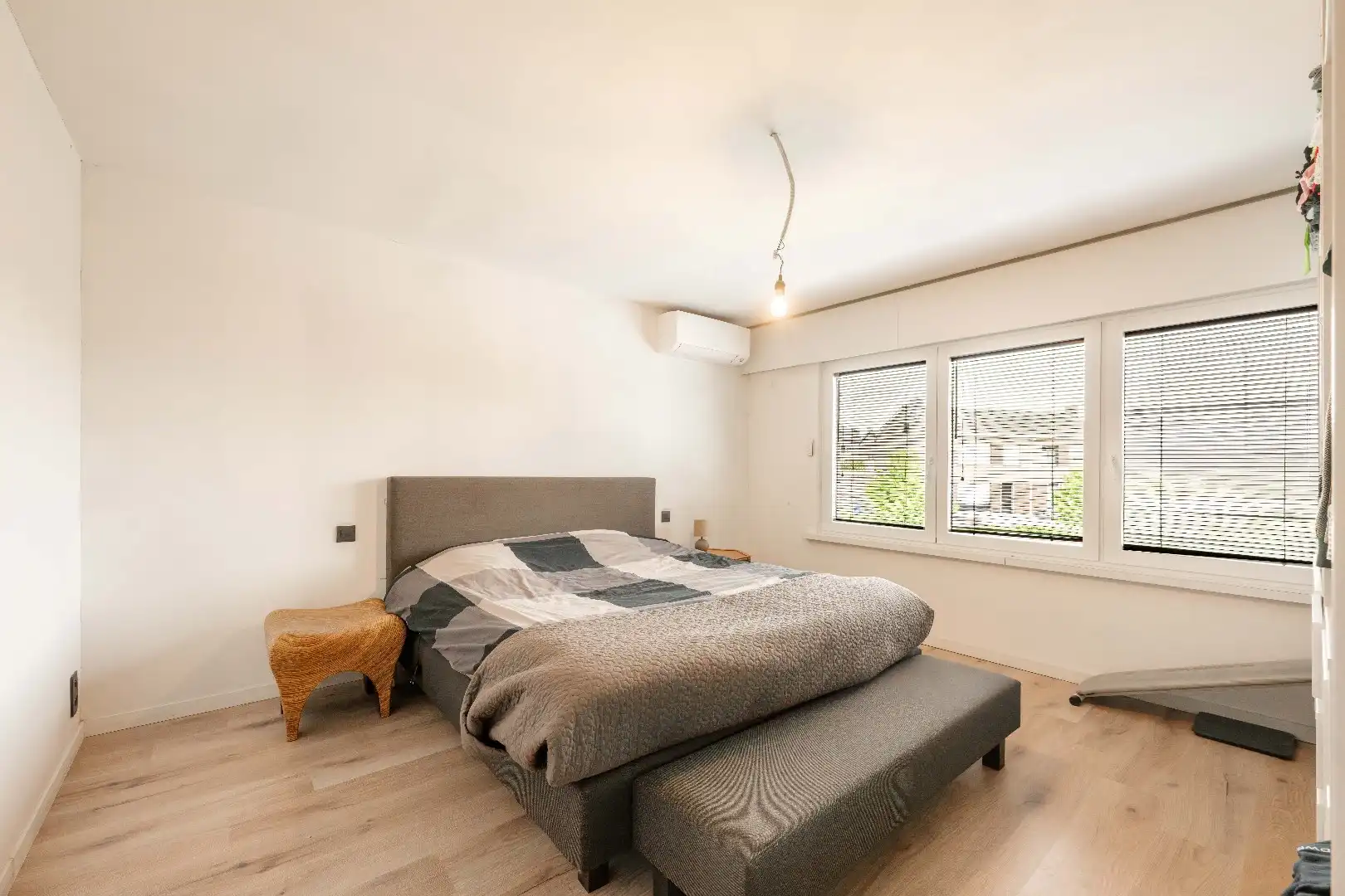 GERENOVEERDE (2021) HALF OPEN BEBOUWING OP 417 m² foto 14