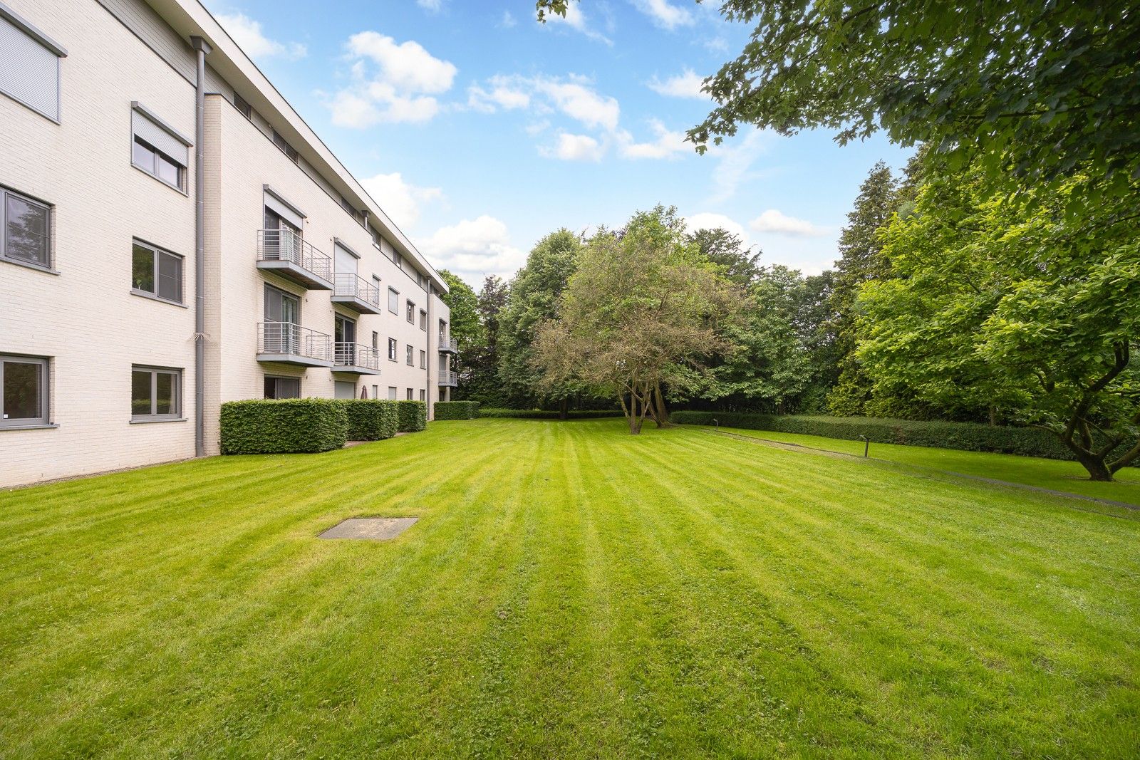 Luxe-appartement met 3 slaapkamer gelegen in een parkresidentie. foto 30