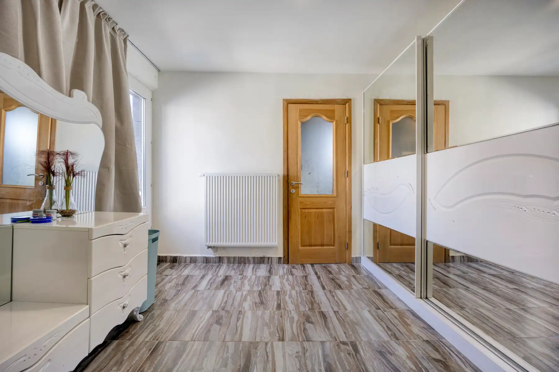 Ruim woonhuis met 4 slaapkamers in hartje Mechelen  foto 11