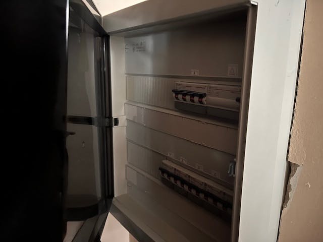 Ruim 3-slaapkamerappartement met terras en garagebox in hartje Genk foto 37