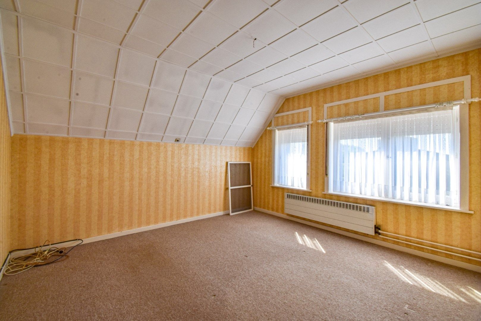 Landelijk gelegen woning ( 258 m²) met inpandige garage en zonnige achtertuin te Snaaskerke foto 10