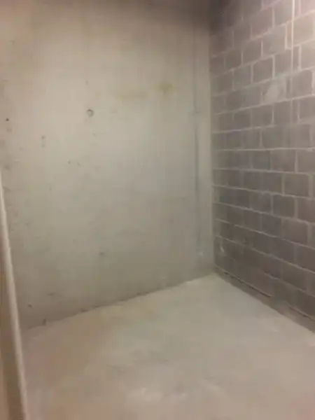 Instapklaar 1-slpk appartement met terras, autostaanplaats en grote kelderberging. foto 12