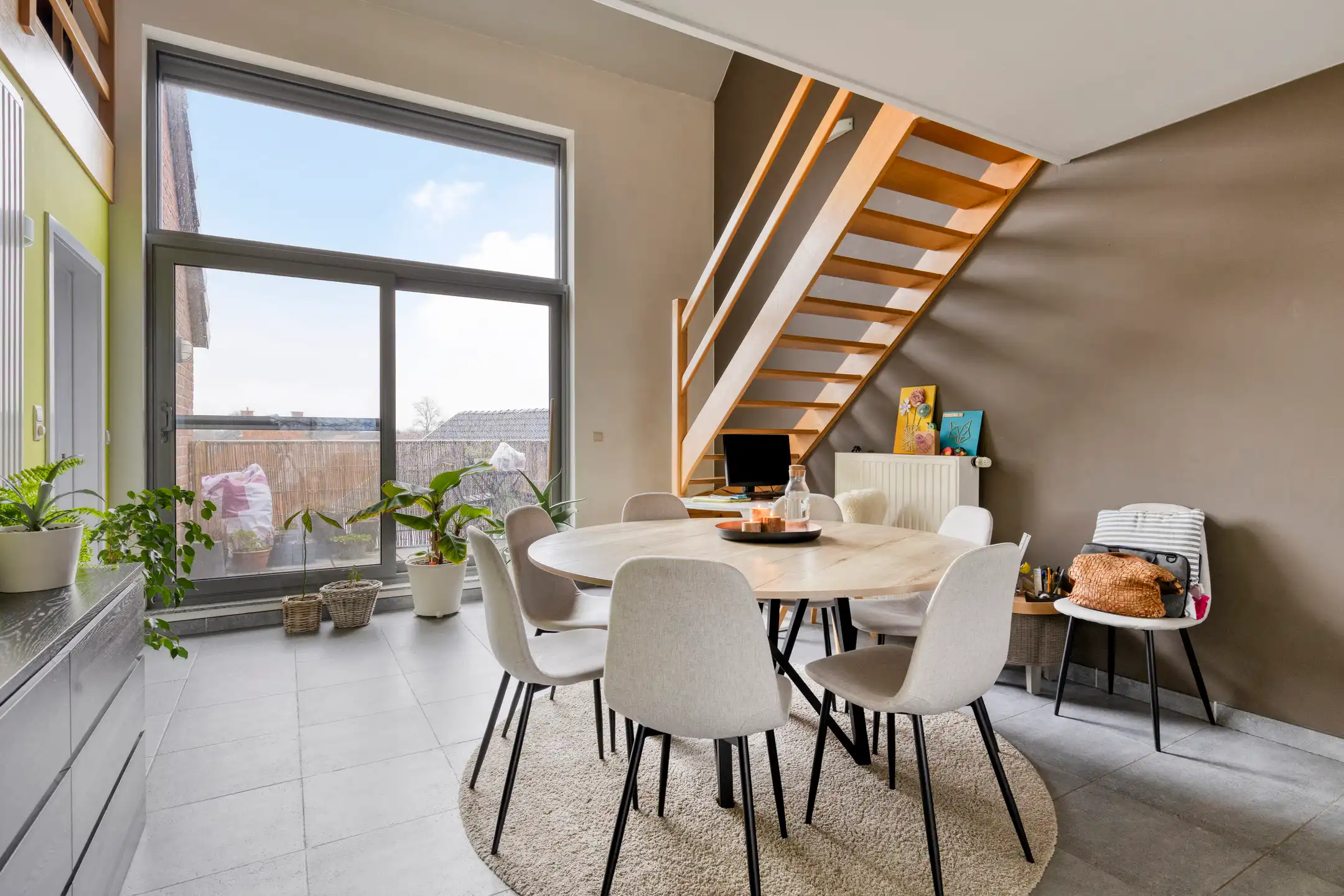 Ruim appartement(143m2) met 3 slaapkamers in hartje Wezemaal foto 5