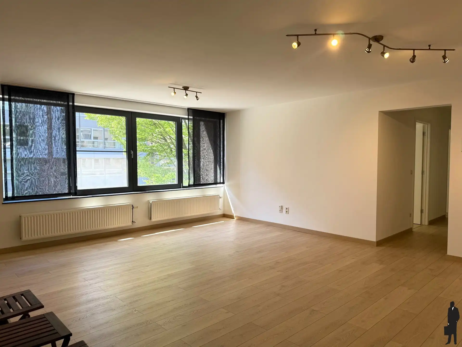 Instapklaar en lichtrijk 3-slaapkamer appartement met terras&nbsp; foto 3