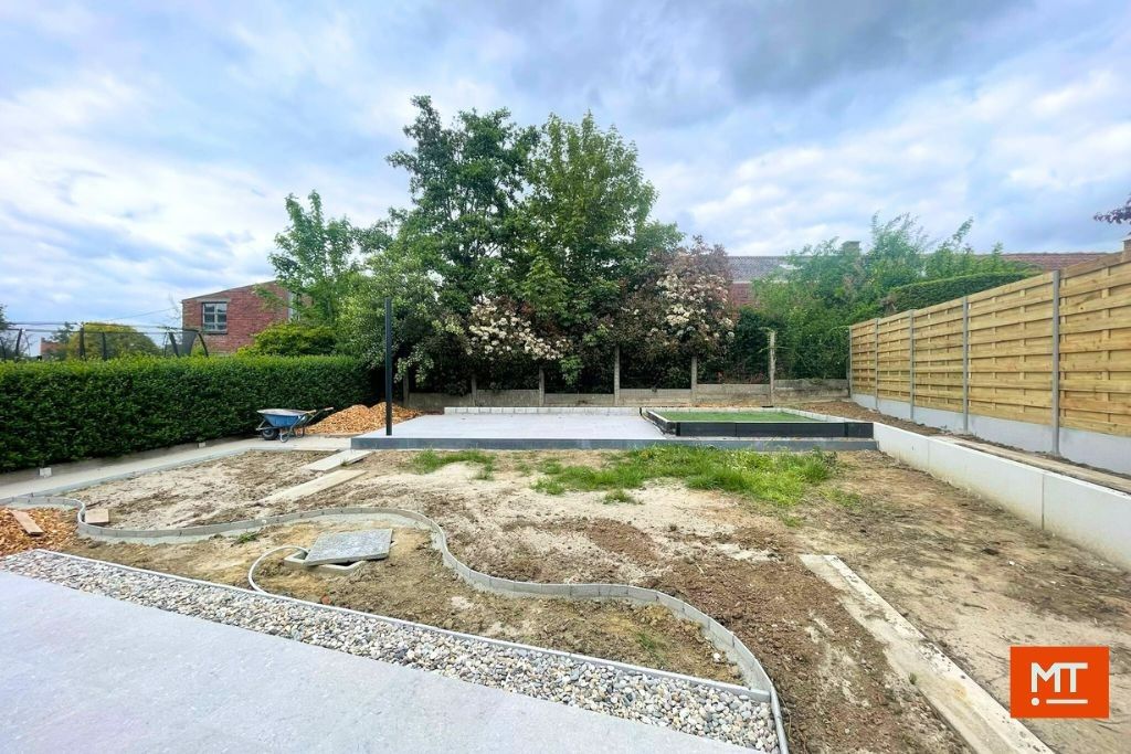 Kwalitatieve nieuwbouwwoning te huur op een rustige locatie in het centrum van Passendale foto 21