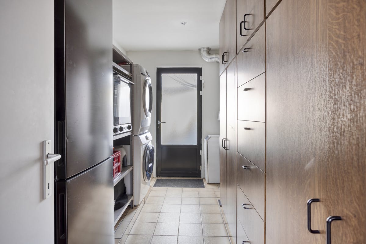 huis te koop in centrum Turnhout met wegenis achteraan  foto 15