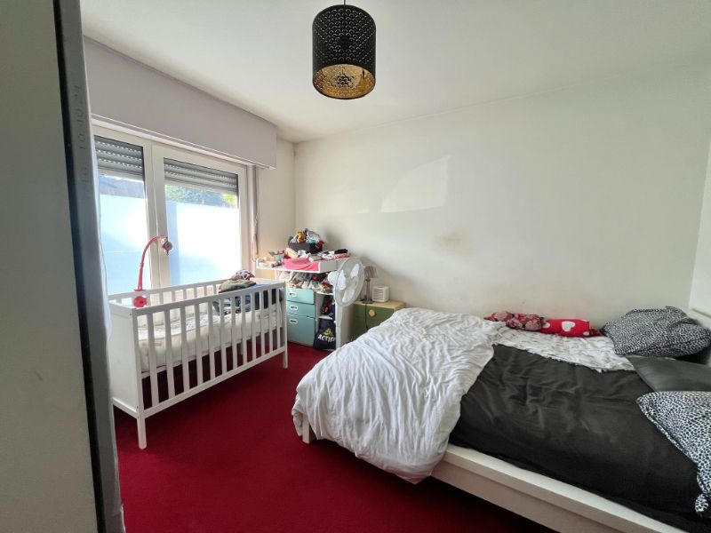 GELIJKVLOERSAPPARTEMENT MET TWEE SLAAPKAMERS TE HUUR foto 7
