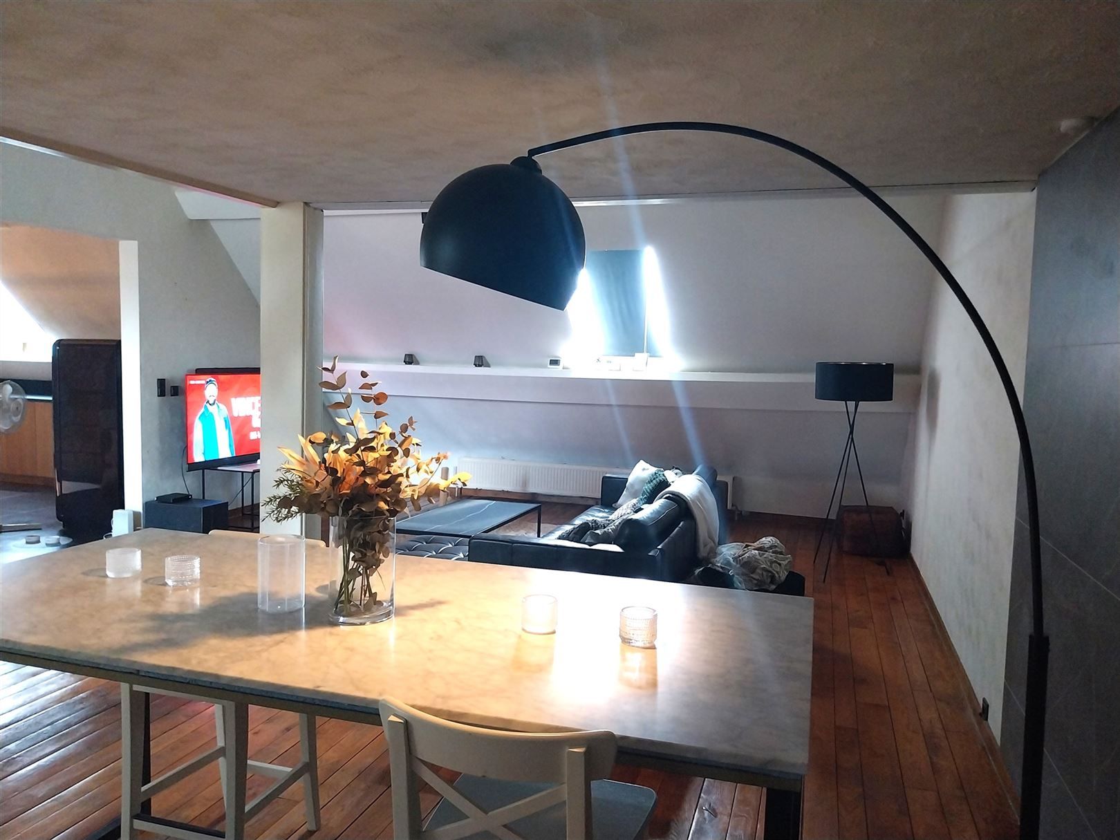 TE HUUR: Loft met mezzanine te Heusden-Zolder! foto 5