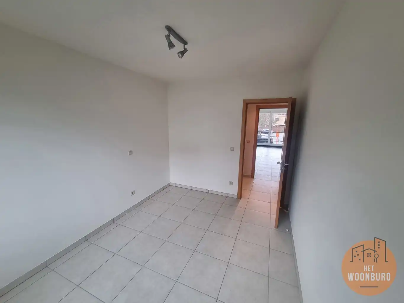 Appartement met één slpk, bureau en een kelder foto 9