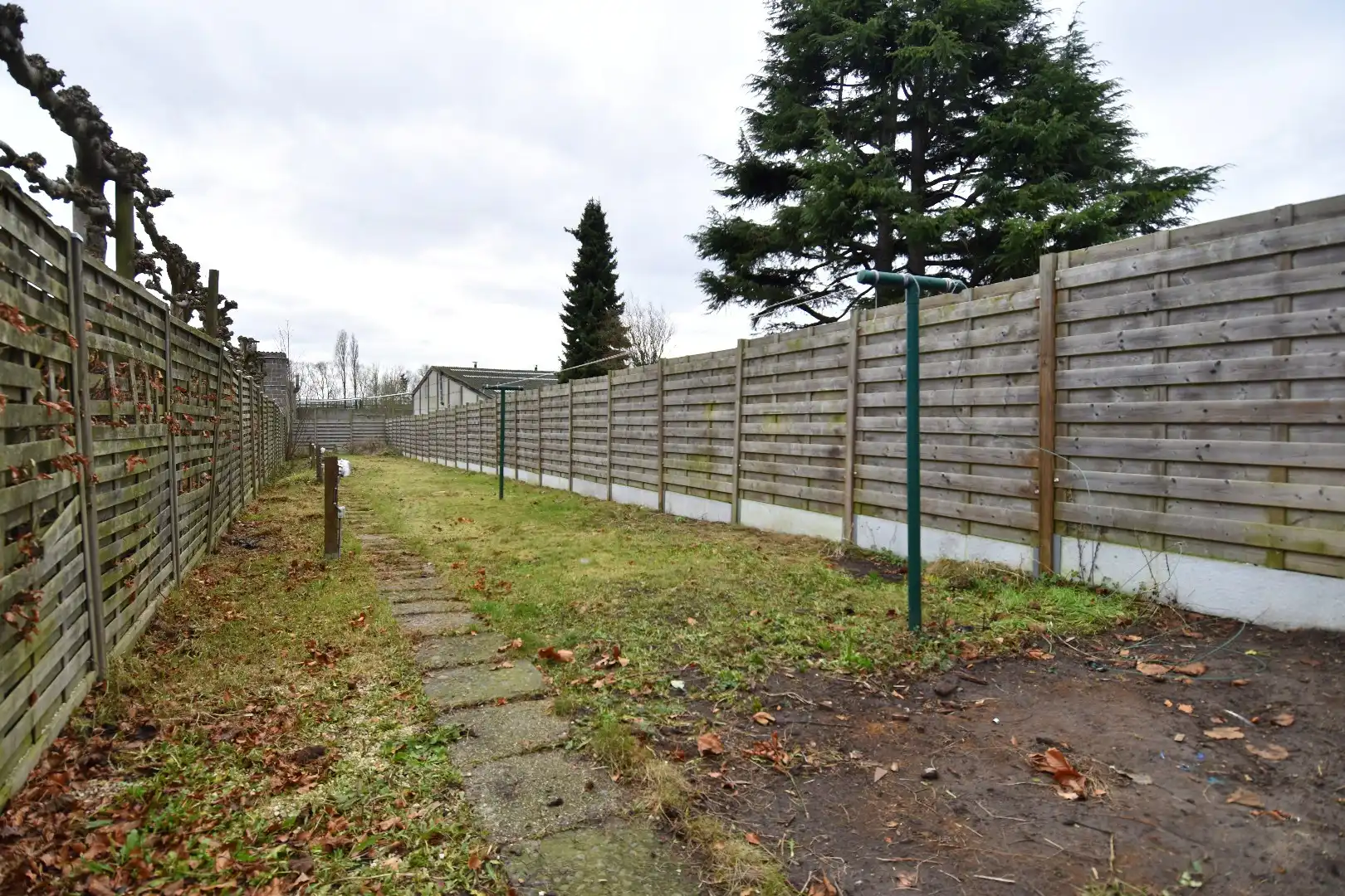 Stevige gezinswoning met 3 slaapkamers, tuin, garage én uitstekende bereikbaarheid te koop in Wevelgem foto 14