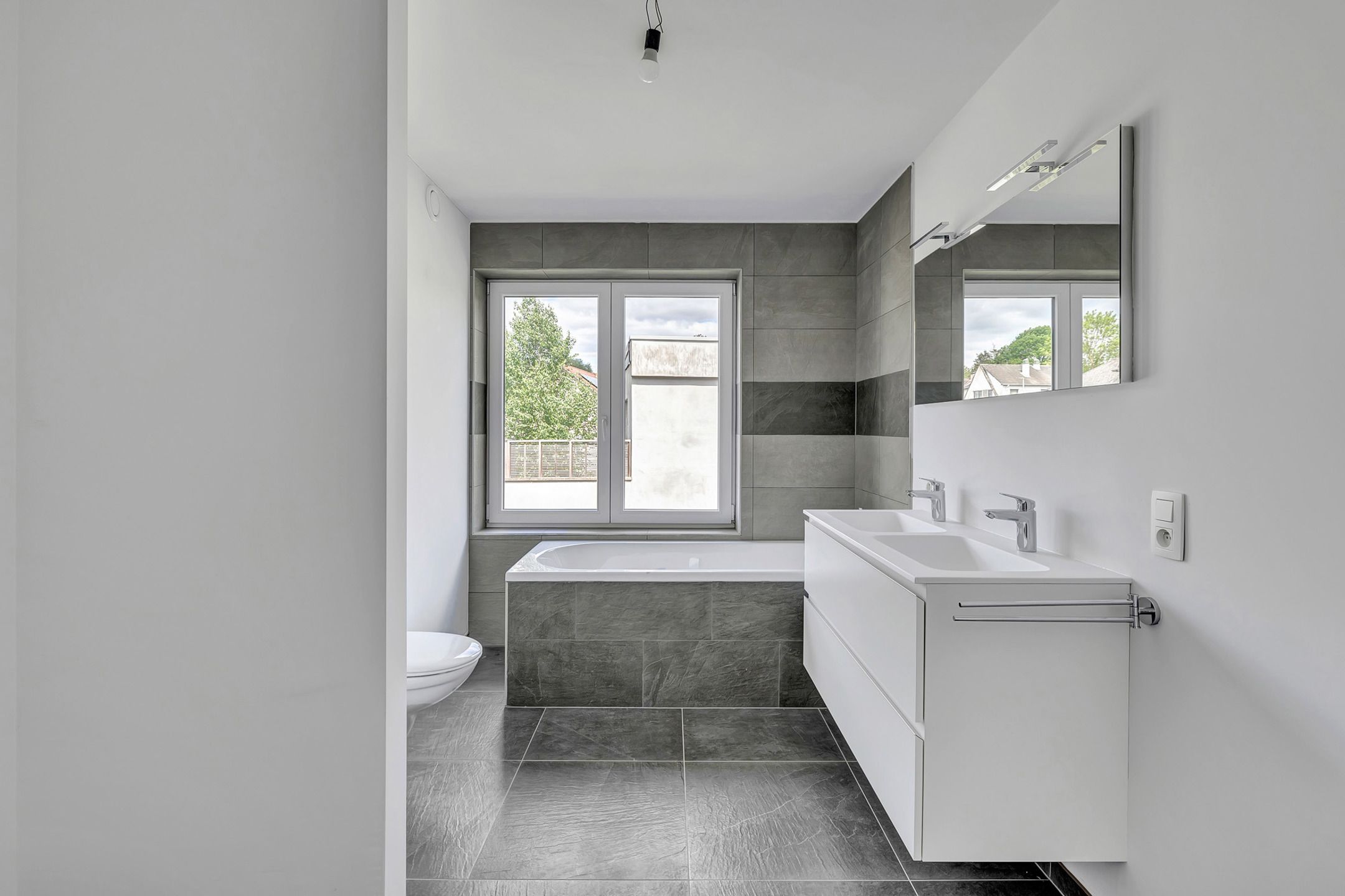 Nieuwbouwwoning met 4 slaapkamers en uitstekende verbinding foto 17