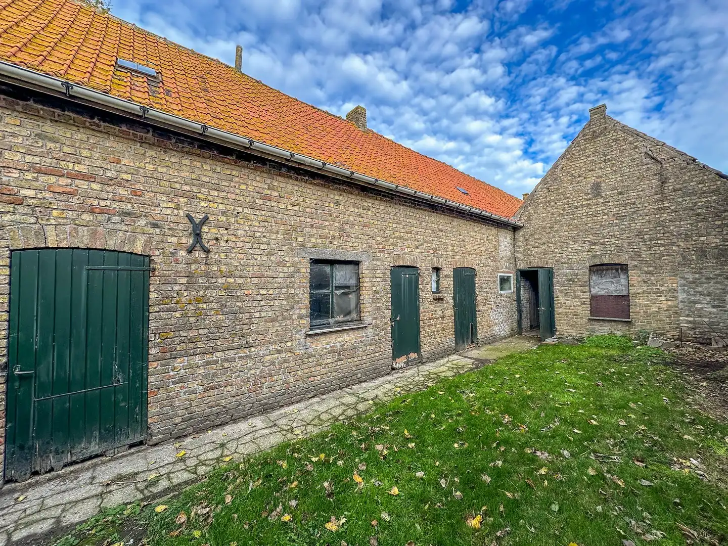 Op te knappen woning met grote garage/opslagruimte Schore. foto 16