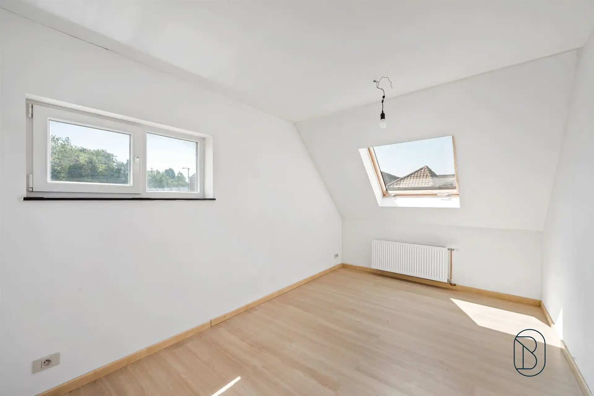 Instapklare HOB met zonnige tuin en 3 SLK! foto 14