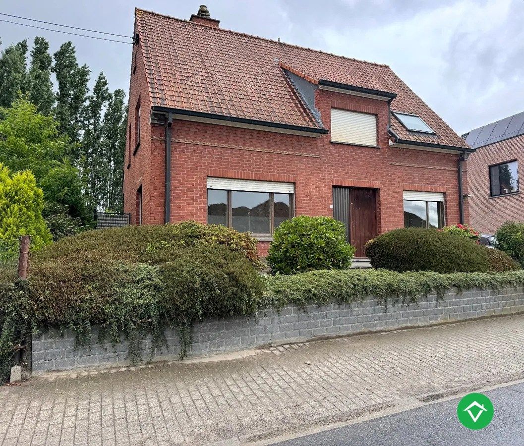 Alleenstaande woning met 3 slaapkamers en garage te Kortemark  foto 2