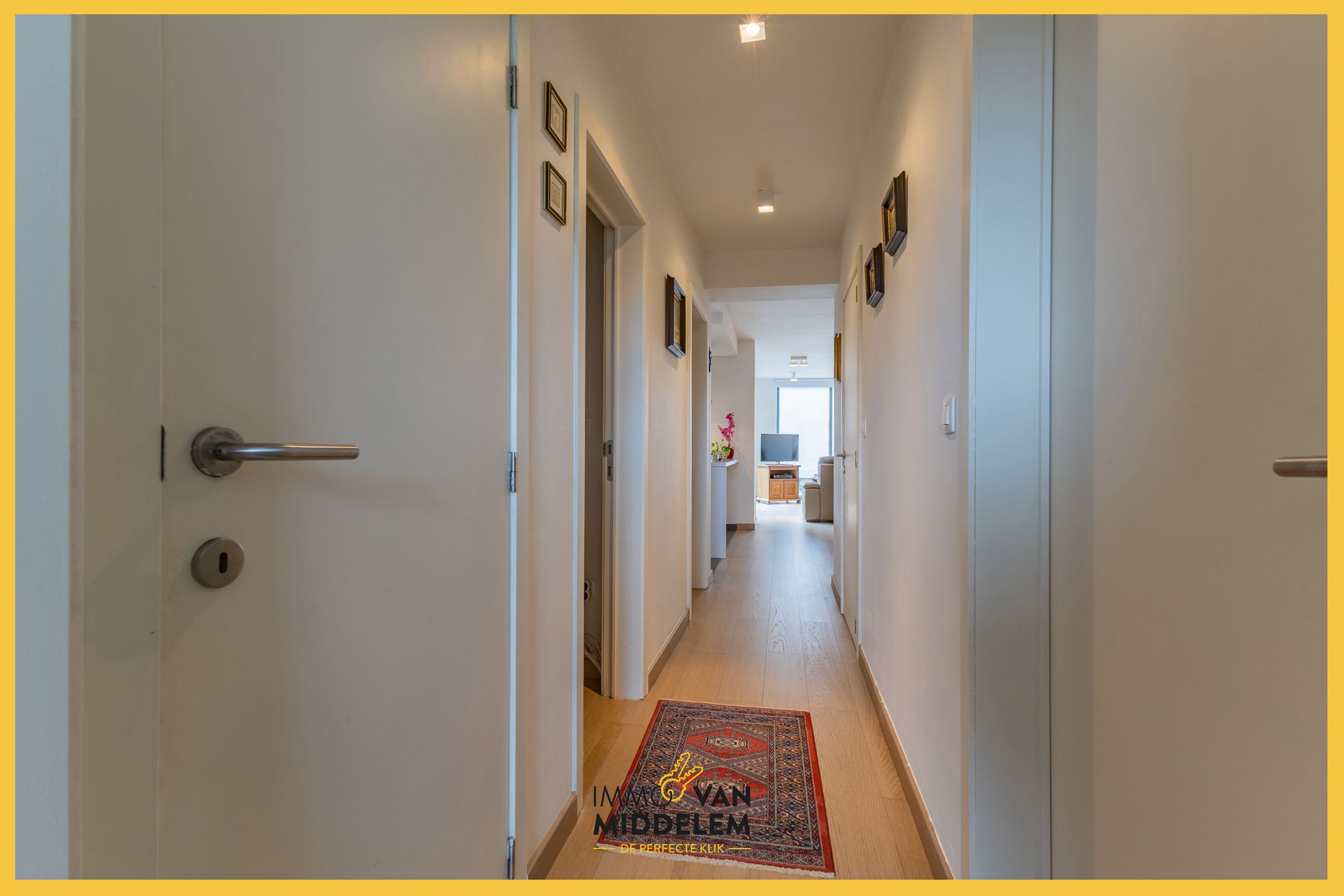INSTAPKLAAR GELIJKVLOERS 2-KAMER APPARTEMENT - GROOT TERRAS foto 7