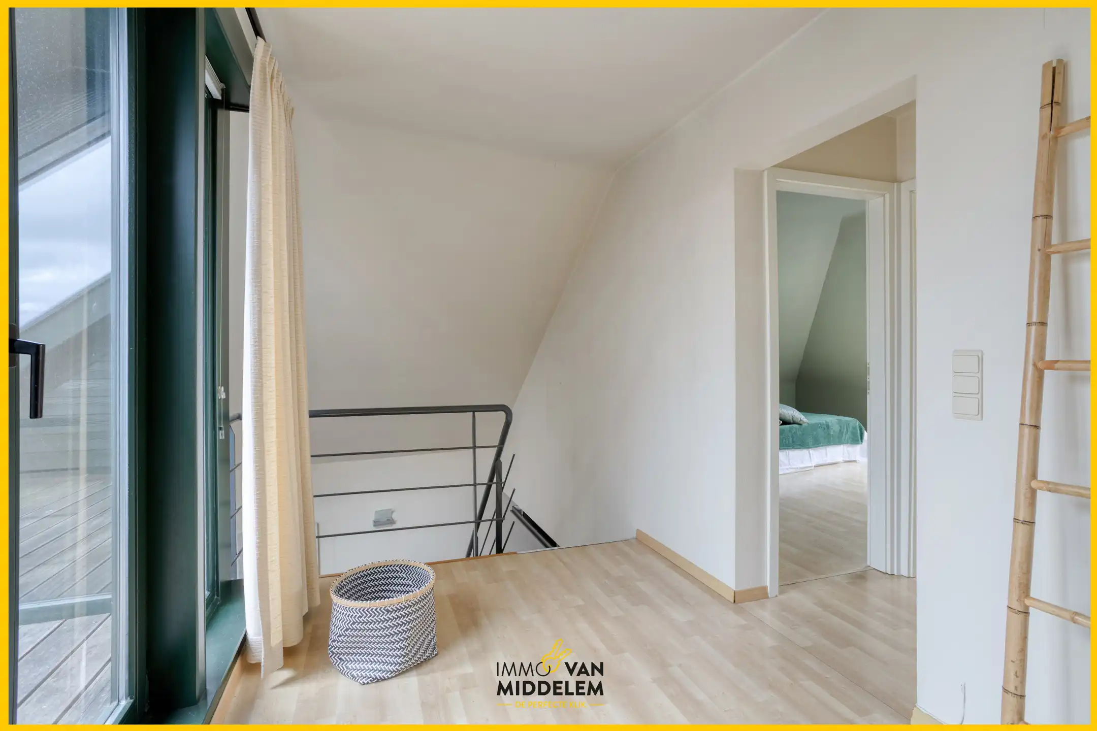 INSTAPKLAAR DUPLEX APPARTEMENT IN HET CENTRUM VAN TERNAT foto 14