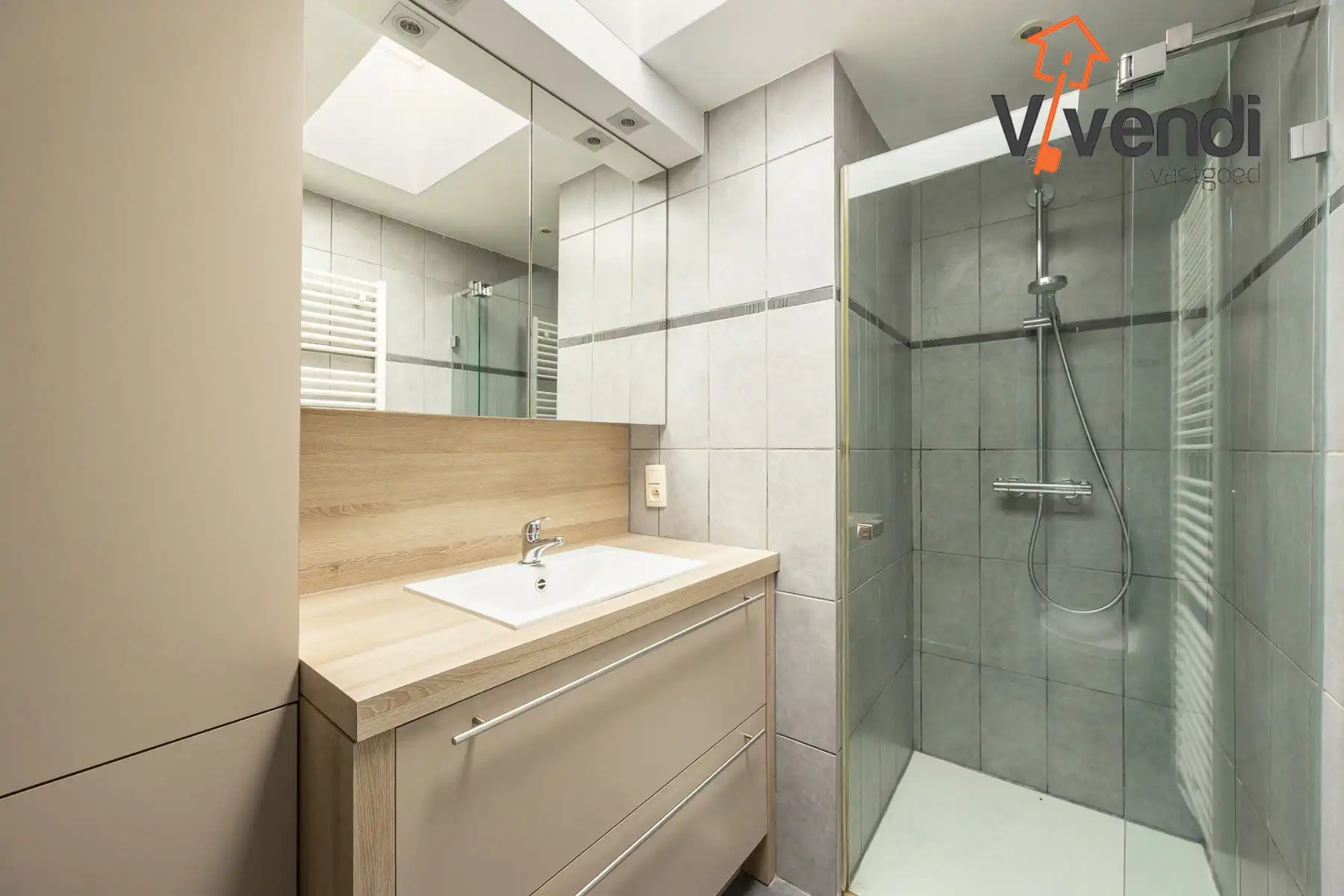 Ruime 3 slpk woning met gezellige tuin. foto 5