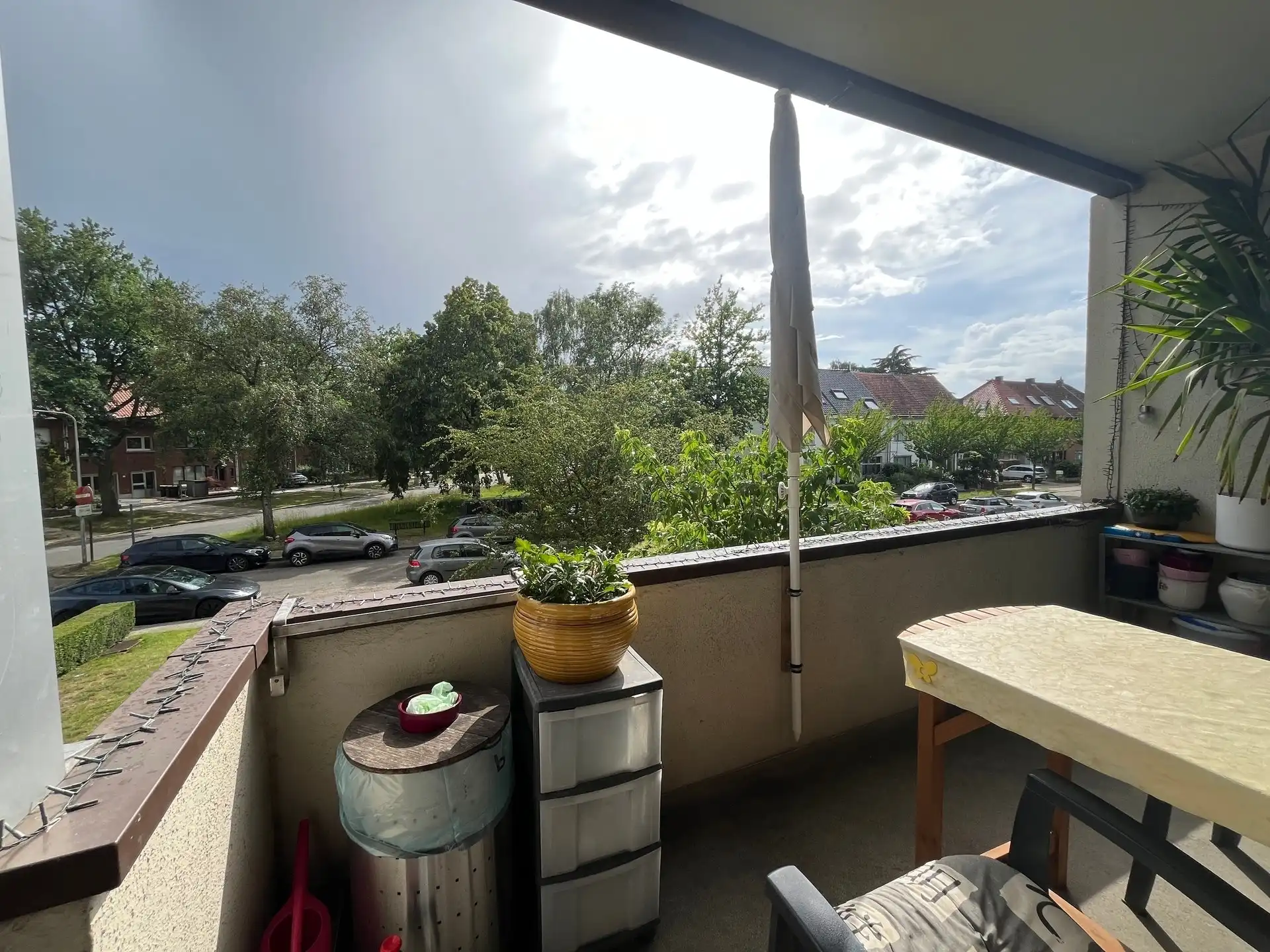 Appartement met terras en autostaanplaats foto 4